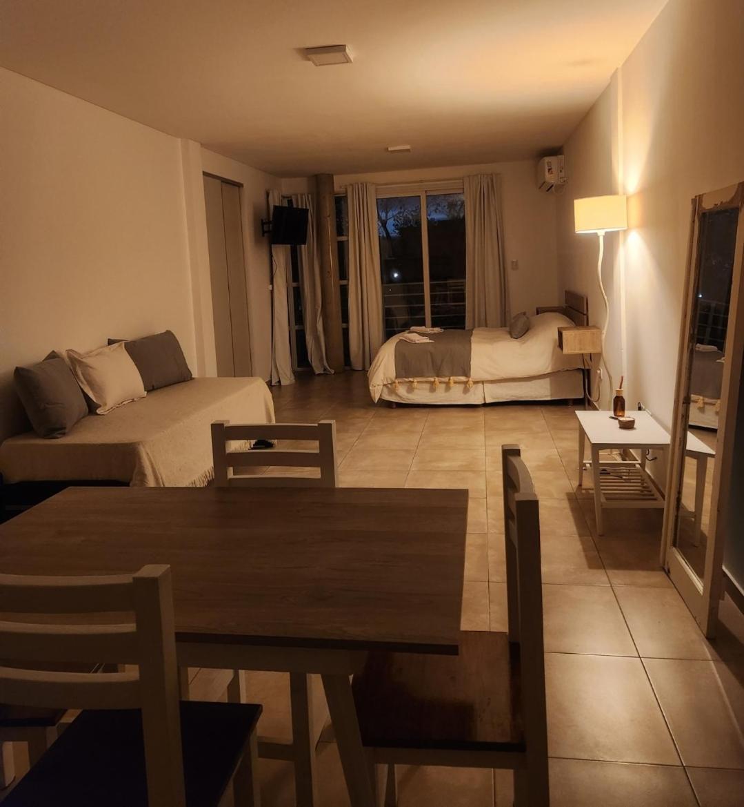 Mitre Apartment *